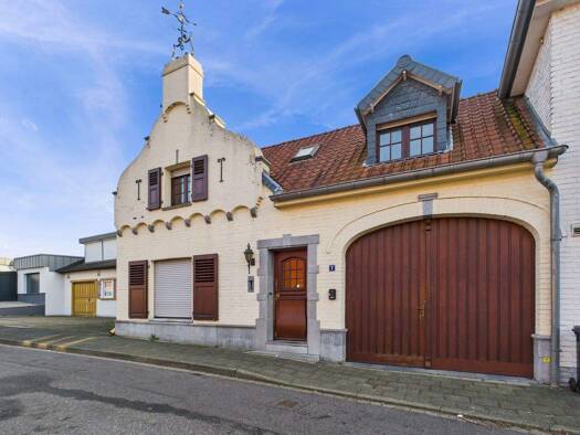 Mehrfamilienhaus zum Kauf 260.000 € 7 Zimmer 201,8 m² 270 m² Grundstück Tüddern Selfkant / Tüddern 52538