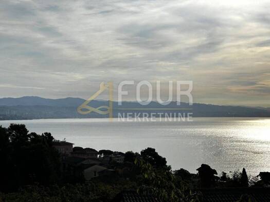 Haus zum Kauf 690.000 € 4 Zimmer 302 m² Opatija - Centar, Opatija Opatija