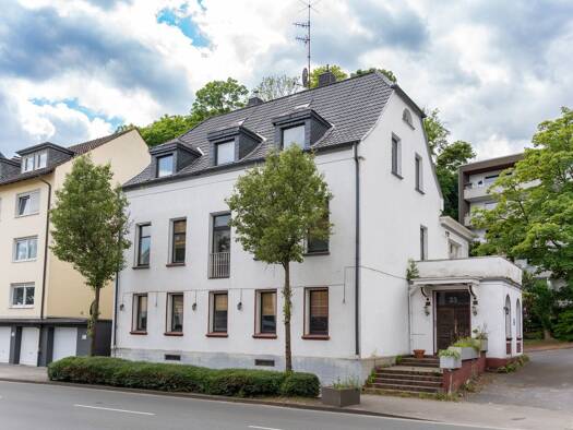Mehrfamilienhaus zum Kauf 650.000 € 15 Zimmer 425 m² 638 m² Grundstück Mülheim an der Ruhr / Schloß Broich 45479