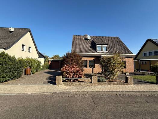 Einfamilienhaus zum Kauf 550.000 € 5,5 Zimmer 179 m² 800 m² Grundstück frei ab sofort Bornheim Bornheim 53332