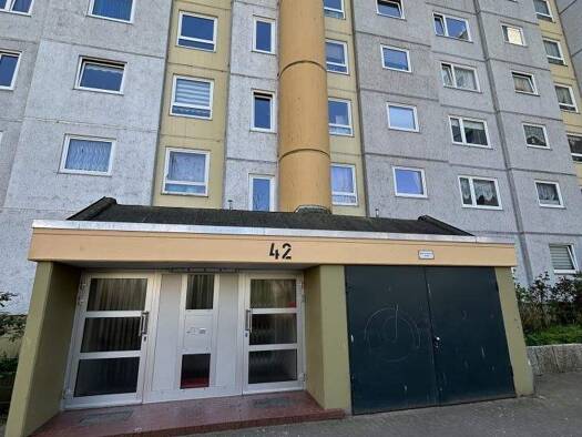 Wohnung zur Miete 739 € 3 Zimmer 80,8 m² EG Helsinkistraße 42 Mettenhof Kiel 24109
