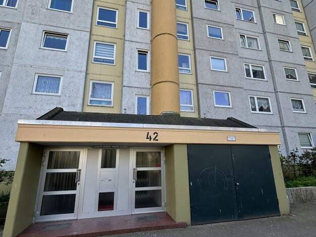 Wohnung zur Miete 739 € 3 Zimmer 80,8 m² EG Helsinkistraße 42 Mettenhof Kiel 24109