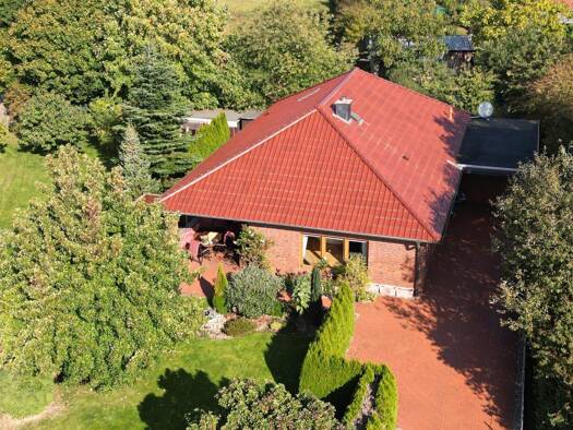 Bungalow zum Kauf 360.000 € 6 Zimmer 138 m² 901 m² Grundstück frei ab 01.02.2026 Ettenbüttel Müden (Aller) 38539