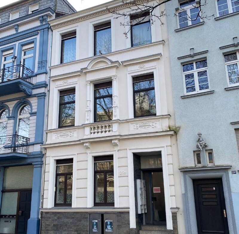 Mehrfamilienhaus zum Kauf als Kapitalanlage geeignet 600.000 € 6 Zimmer 160,6 m²<br/>Wohnfläche 176 m²<br/>Grundstück Wichelshof Bonn 53111