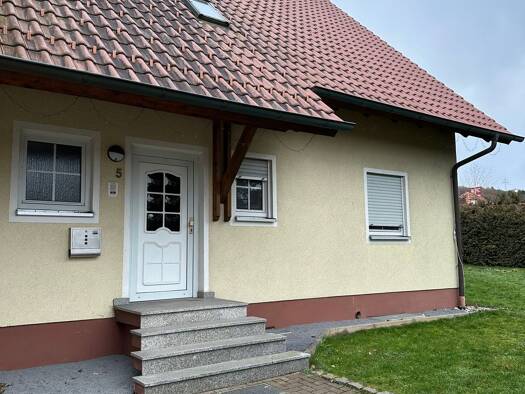 Doppelhaushälfte zur Miete 1.250 € 6 Zimmer 169 m² frei ab 01.01.2026 Greding 91171