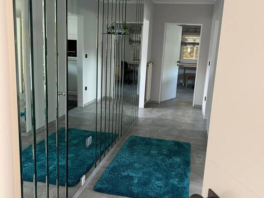 Wohnung zur Miete 1.200 € 4 Zimmer 90 m² Geschoss 2/3 frei ab sofort Stadeln Fürth 90765