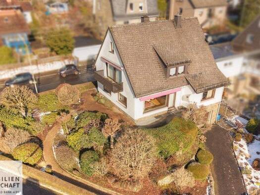 Einfamilienhaus zum Kauf 275.000 € 7 Zimmer 158 m² 618 m² Grundstück Betzdorf 57518