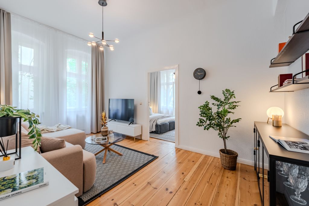 Wohnung zur Miete Wohnen auf Zeit 2.280 € 2 Zimmer 57 m²<br/>Wohnfläche 01.11.2024<br/>Verfügbarkeit Bennigsenstraße Friedenau Berlin 12159