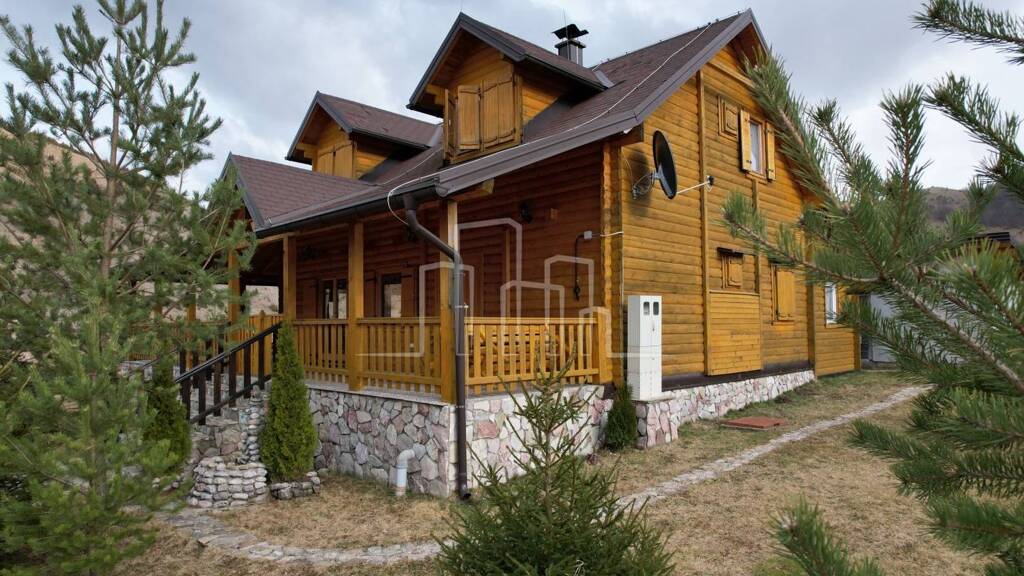 Einfamilienhaus zum Kauf 5 Zimmer 4.500 m² Grundstück Sarajevo 71220