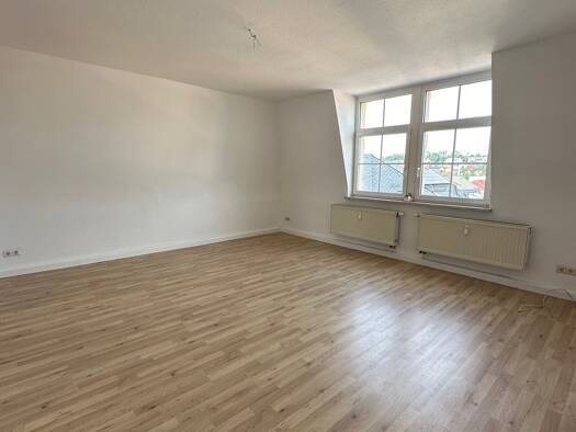 Wohnung zur Miete 300 € 2 Zimmer 54,9 m² 2 Geschosse frei ab sofort Rudolf-Breitscheid-Straße 8 Wilkau-Haßlau Wilkau-Haßlau 08112