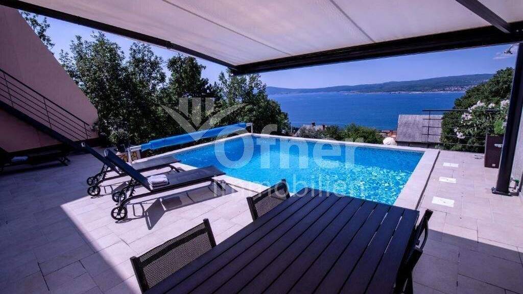 Reihenmittelhaus zum Kauf 850.000 € 12 Zimmer 448 m² Grundstück Crikvenica 51260
