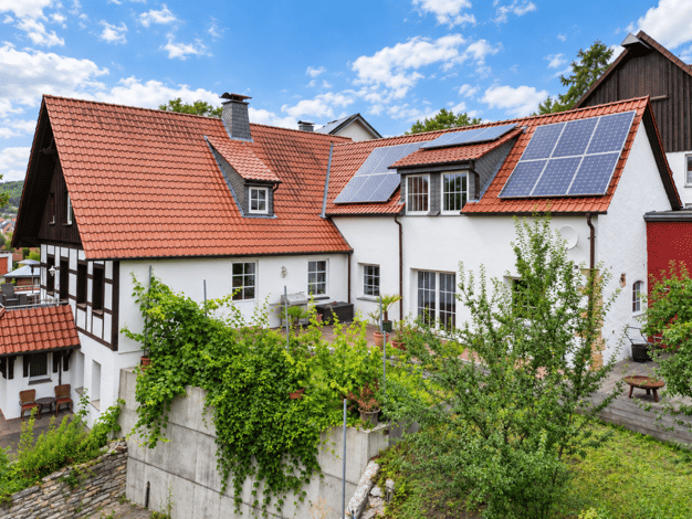 Einfamilienhaus zum Kauf 395.000 € 6 Zimmer 265 m² 677 m² Grundstück Neuenheerse Bad Driburg 33014