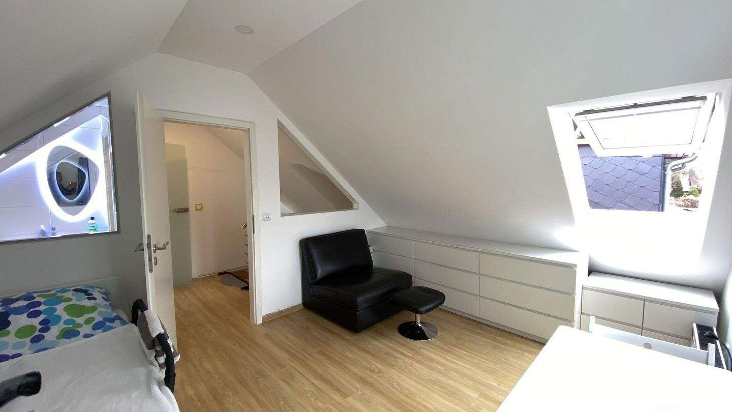 Property thumbnail 12