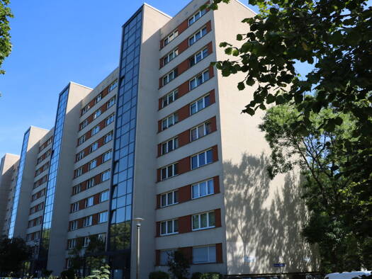 Wohnung zur Miete 720 € 3 Zimmer 80,9 m² 9. Geschoss Gerokstraße 24 Johannstadt-Süd Ortsamtsbereich Altstadt 01307