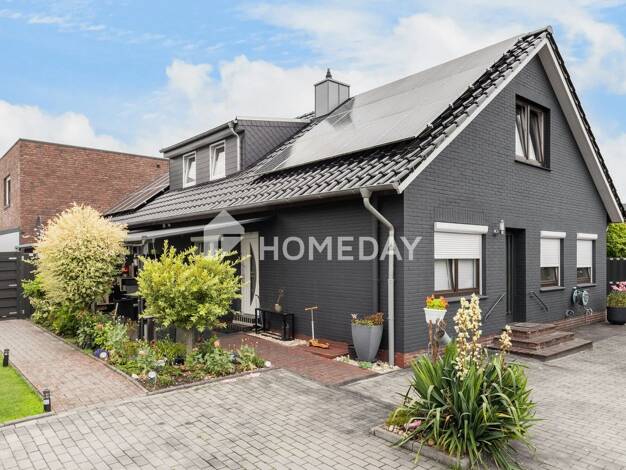 Mehrfamilienhaus zum Kauf - Erstbezug 669.000 € 10 Zimmer 370 m² 899 m² Grundstück Ahlhorn Großenkneten 26197