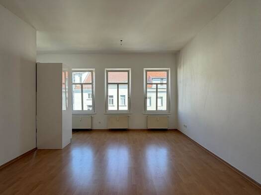 Wohnung zur Miete 395 € 1 Zimmer 38 m² 4. Geschoss frei ab sofort Natonekstraße 27 Gohlis-Süd Nord 04155