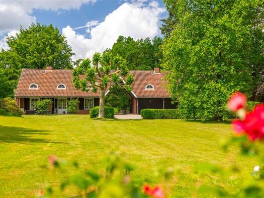 Einfamilienhaus zum Kauf 1.750.000 € 9 Zimmer 395 m² 75.363 m² Grundstück Lübberstedt 27729