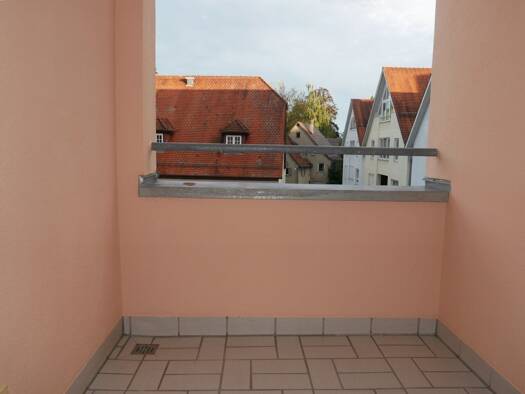 Wohnung zur Miete 950 € 2 Zimmer 74 m² 3. Geschoss frei ab 01.11.2026 Biberach Biberach an der Riß 88400