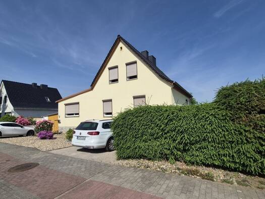 Einfamilienhaus zum Kauf 225.000 € 5 Zimmer 150 m² 825 m² Grundstück Barleben Barleben 39179