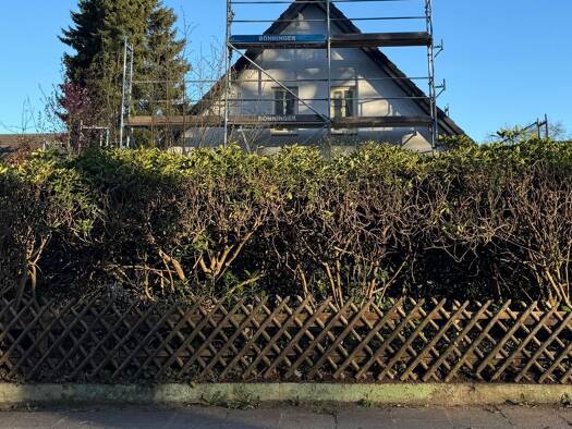 Einfamilienhaus zur Miete 2.450 € 4,5 Zimmer 100 m² 420 m² Grundstück frei ab 01.07.2026 Rissen Hamburg 22559