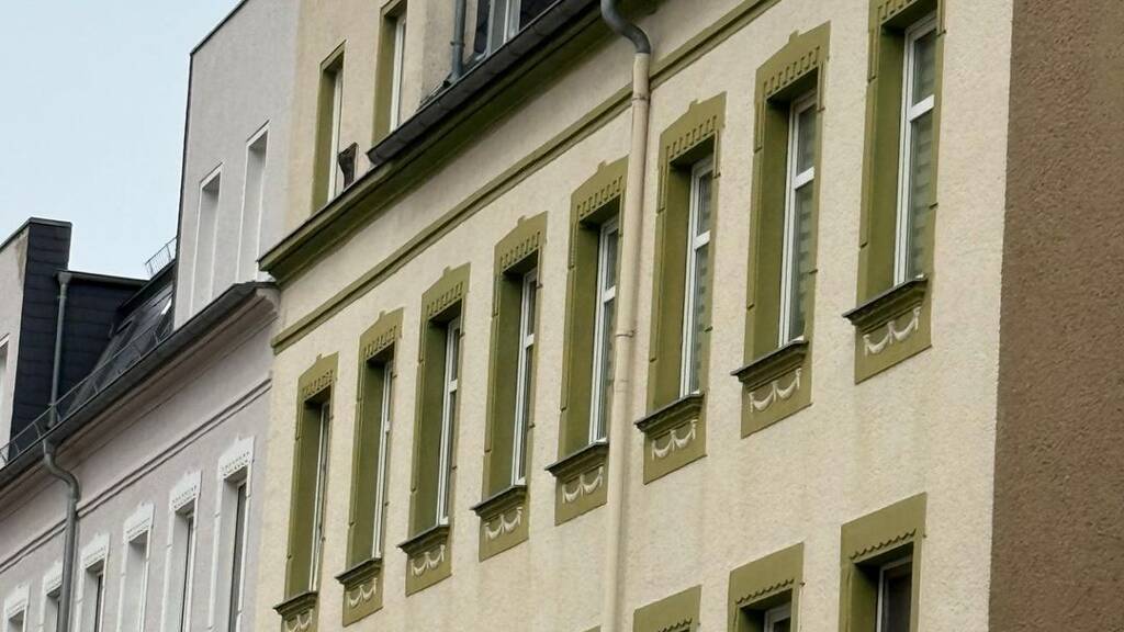 WG-Zimmer zur Miete 400 € 4,5 Zimmer 80 m² Geschoss 4/5 frei ab sofort Oststraße 3 Limbach-Oberfrohna 09212