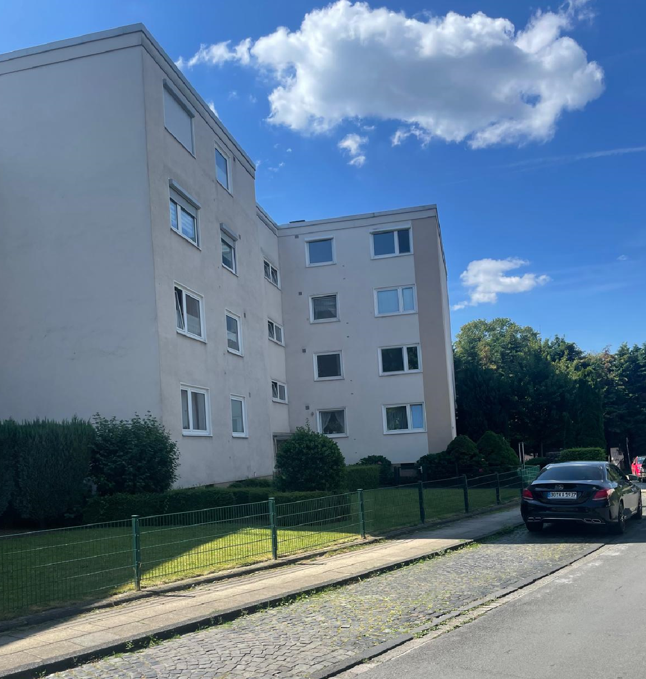 Property thumbnail 2