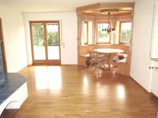 Einfamilienhaus zur Miete 1.547 € 6,5 Zimmer 182 m² 970 m² Grundstück frei ab 01.12.2026 Hart a. d. Alz Garching an der Alz 84518