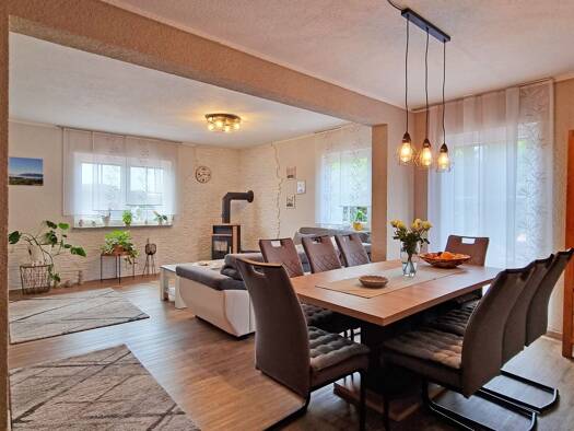 Einfamilienhaus zum Kauf 498.000 € 7 Zimmer 175 m² 1.212 m² Grundstück Kirchleus Kulmbach 95326