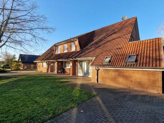 Mehrfamilienhaus zum Kauf als Kapitalanlage geeignet 540.000 € 12 Zimmer 253 m² 1.031 m² Grundstück Hummelsbüttel Wandsbek 22339