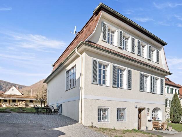 Einfamilienhaus zum Kauf 750.000 € 7 Zimmer 245,5 m² 723 m² Grundstück Oberlenningen Lenningen 73252
