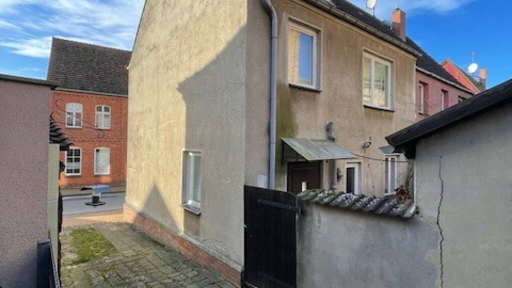 Stadthaus zum Kauf 85.900 € 4 Zimmer 95 m² 101 m² Grundstück frei ab sofort Crivitz 19089