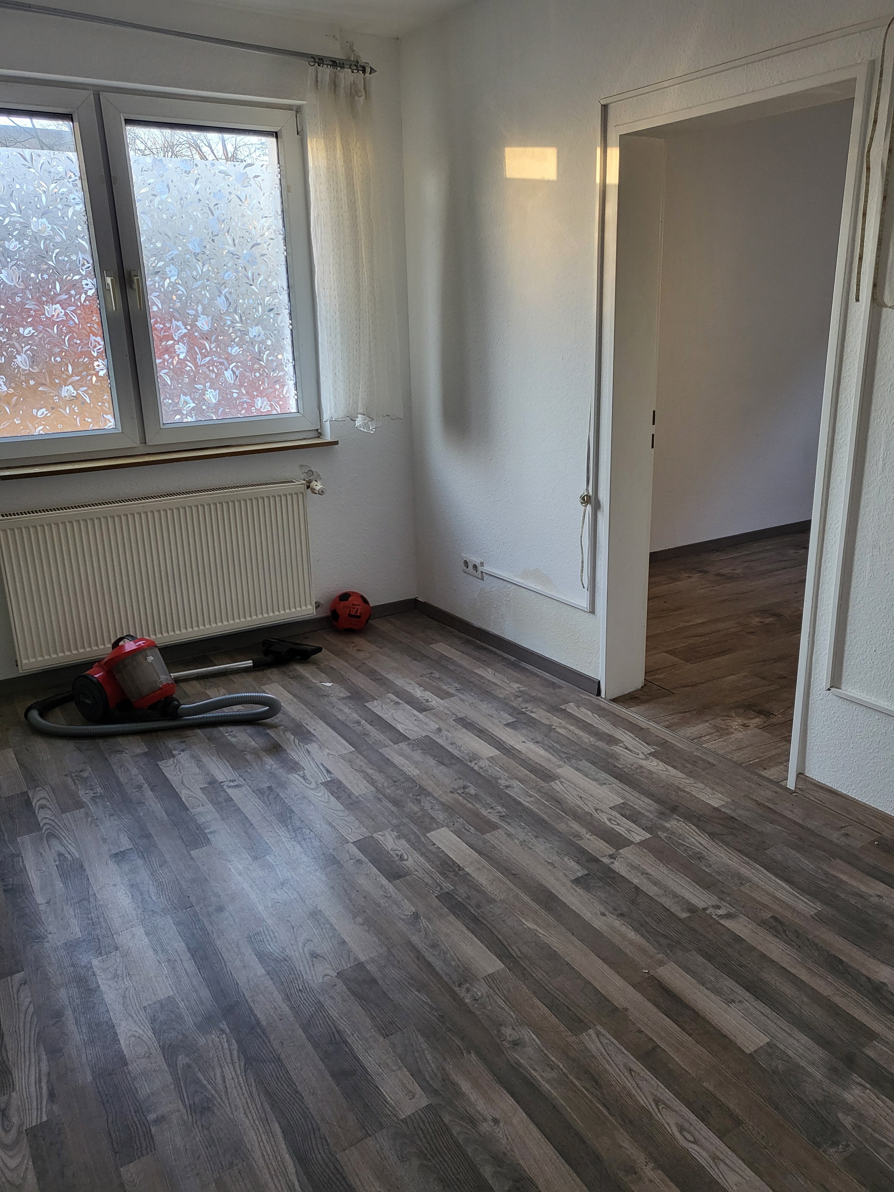 Wohnung zur Miete 650 € 2 Zimmer 45 m²<br/>Wohnfläche ab sofort<br/>Verfügbarkeit Kostheim - Mitte Wiesbaden 55246