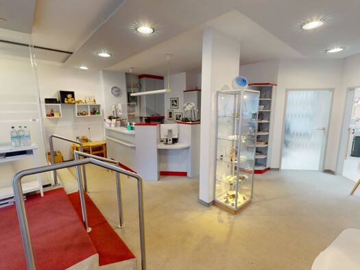 Praxis zum Kauf 1.100.000 € 5 Zimmer 115 m² Bürofläche Hirschgartenallee 38 Neuhausen-Nymphenburg München 80639