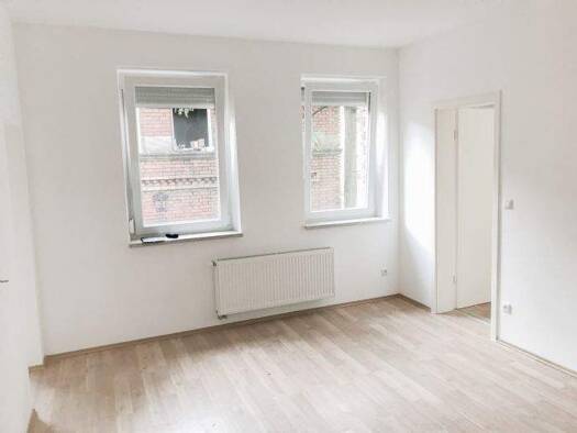 Wohnung zur Miete 510 € 2 Zimmer 40 m² 2. Geschoss frei ab sofort Ludwigstraße 11 Südstadt Fürth 90763
