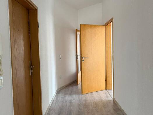Wohnung zur Miete 550 € 4 Zimmer 100 m² 3. Geschoss frei ab sofort Aue 08280