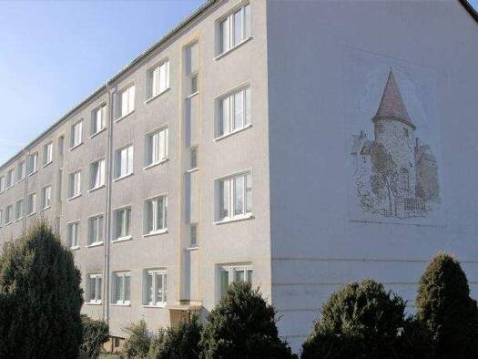 Wohnung zur Miete 500 € 2 Zimmer 48,3 m² 3 Geschosse frei ab sofort Neustädter Straße 46 Kahla 07768