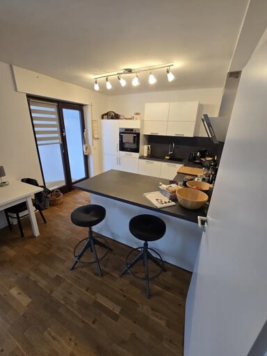 Wohnung zur Miete 700 € 3 Zimmer 122 m² frei ab sofort Weststraße Karlskamp Gummersbach 51643