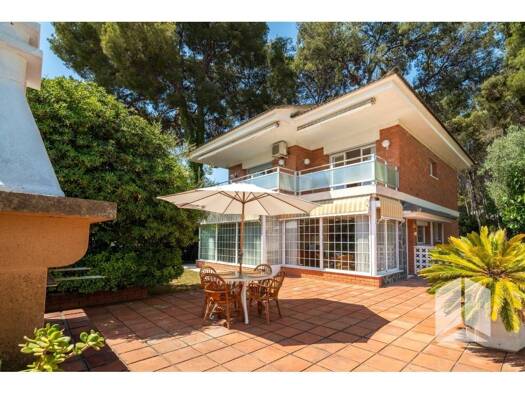 Villa zum Kauf 1.280.000 € 6 Zimmer 318 m² Castelldefels 08860