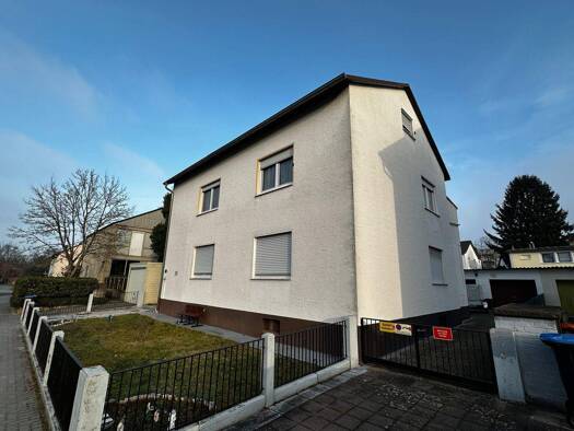 Mehrfamilienhaus zum Kauf 625.000 € 7 Zimmer 161 m² 495 m² Grundstück frei ab 01.06.2026 Nordweststadt Karlsruhe 76187