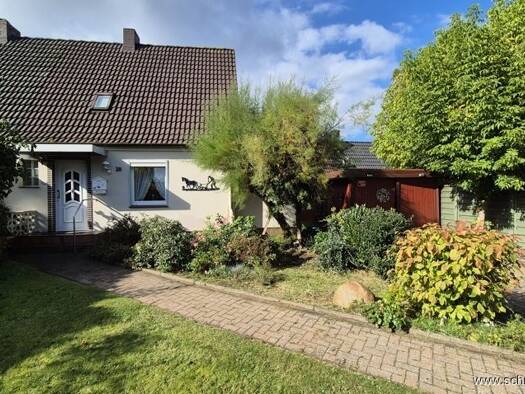 Doppelhaushälfte zum Kauf 295.000 € 3 Zimmer 82 m² 828 m² Grundstück Geesthacht 21502