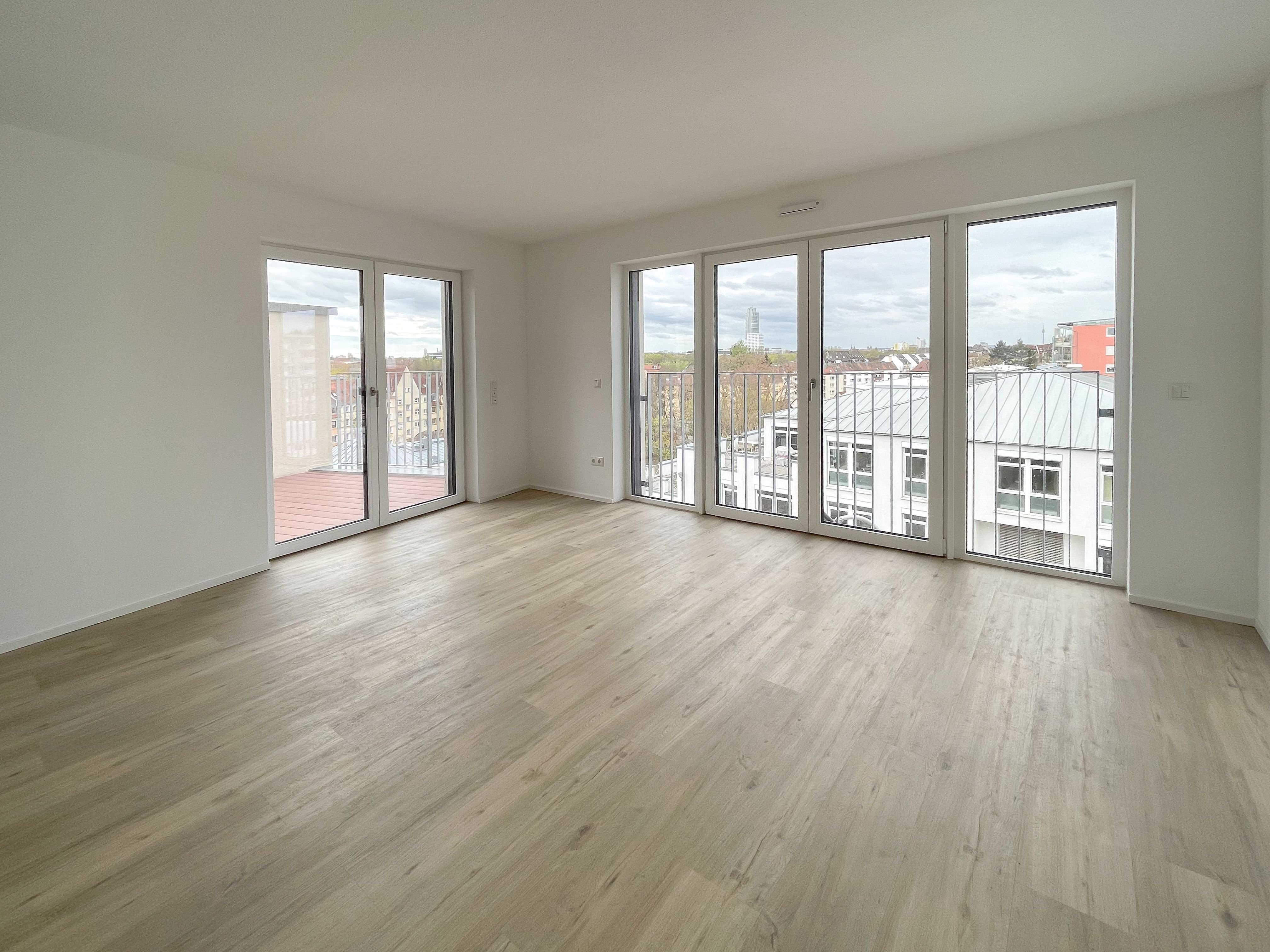 Wohnung zur Miete 1.550 € 3 Zimmer 101,4 m²<br/>Wohnfläche 4.<br/>Geschoss 01.11.2024<br/>Verfügbarkeit Thumenberger Weg 29 St. Jobst Nürnberg 90491