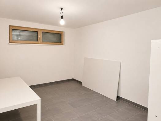 Immobilie in Grub - Haus zum Kauf - Grub - 690.000 € - 5,5 Zimmer, 150,9 m², 1.020 m² Grundstück - Bild 2