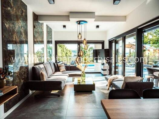 Haus zum Kauf 1.556.250 € 5 Zimmer 210 m² Zadar