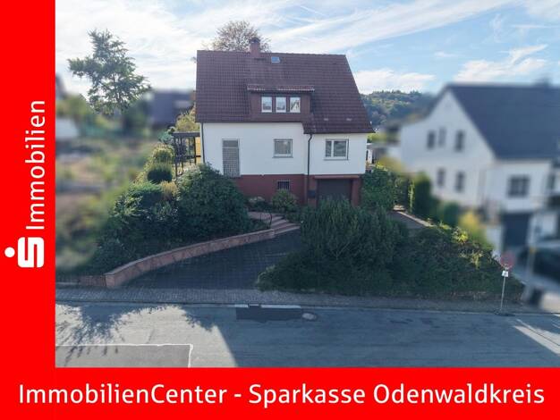 Einfamilienhaus zum Kauf 325.000 € 6,5 Zimmer 151,8 m² 677 m² Grundstück frei ab sofort Erbach Erbach 64711