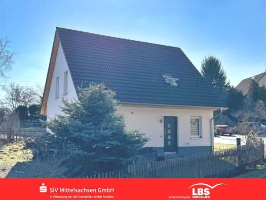 Einfamilienhaus zum Kauf 288.000 € 4 Zimmer 101 m² 630 m² Grundstück frei ab sofort Erdmannsdorf Augustusburg 09573
