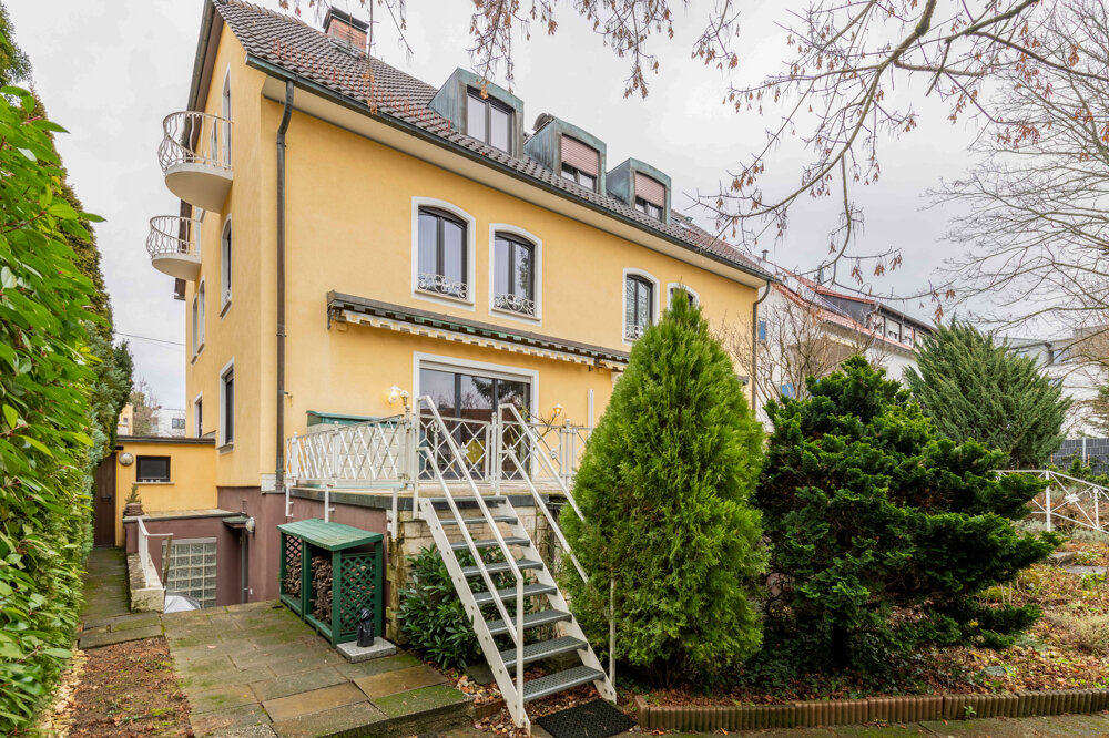 Doppelhaushälfte zum Kauf 1.300.000 € 6 Zimmer 185,7 m²<br/>Wohnfläche 433,8 m²<br/>Grundstück Vaihingen - Mitte Stuttgart / Vaihingen 70563