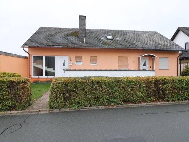 Mehrfamilienhaus zum Kauf 115.000 € 6 Zimmer 230 m² 800 m² Grundstück frei ab sofort Nordhalben Nordhalben 96365