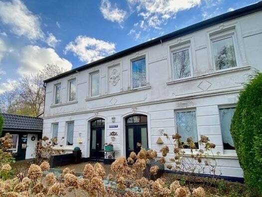 Mehrfamilienhaus zum Kauf 235.000 € 7 Zimmer 180 m² 782 m² Grundstück Siebethsburg Wilhelmshaven 26386