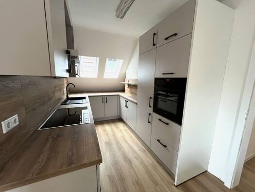 Wohnung zur Miete 820 € 4 Zimmer 74 m² frei ab 15.11.2026 Leer Leer 26789
