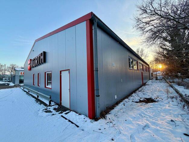 Verkaufsfläche zur Miete provisionsfrei 8,88 € 1 Zimmer 390 m² Verkaufsfläche Hansestraße 6 Uelzen 29525